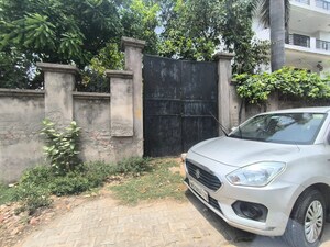  Plot For Sale in Sector 10