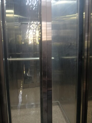 Building Lobby in 1 RK Builder Floor at Ansal Sushant Lok I, Sector 43 – for Rent