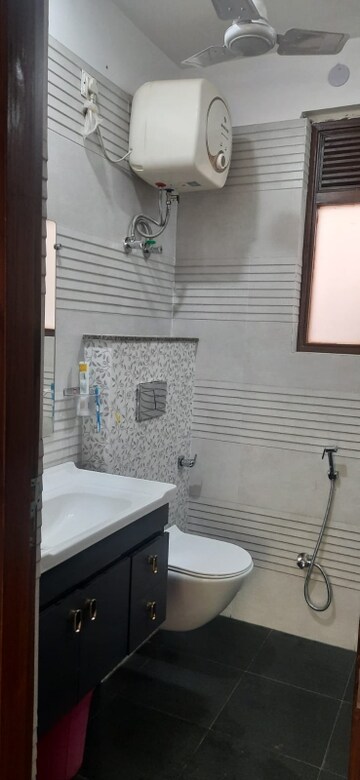 Bathroom in 4 BHK Builder Floor at Sector 43 – for Rent