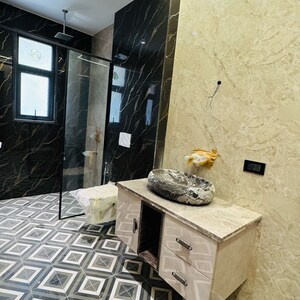 Team Area in 4 BHK Builder Floor at SS Mayfield Gardens, Mayfield Garden – for Sale