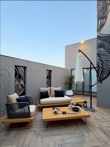 Balcony in 3 BHK Builder Floor at Sector 37 – for Rent