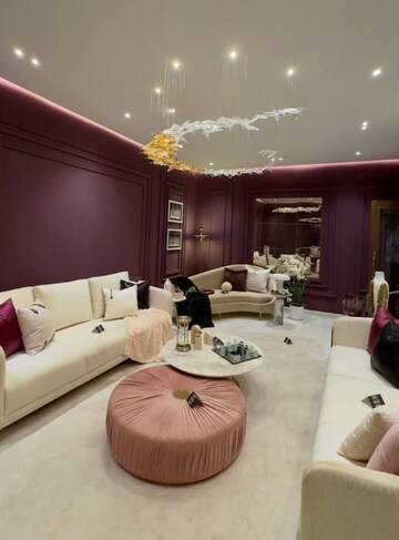 Living Room in 3 BHK Builder Floor at Sector 37 – for Rent