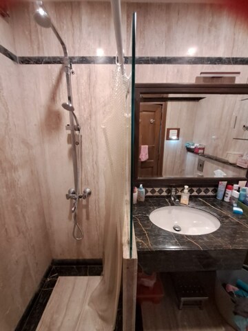 Bathroom in 3 BHK Apartment at Samudra Mahal, Worli – for Rent
