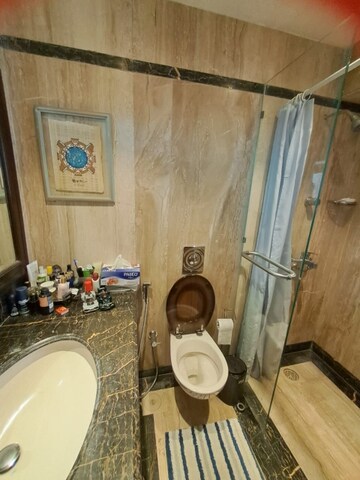 Bathroom in 3 BHK Apartment at Samudra Mahal, Worli – for Rent