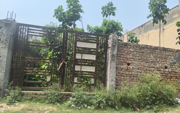 Plot For Sale in Sector 10