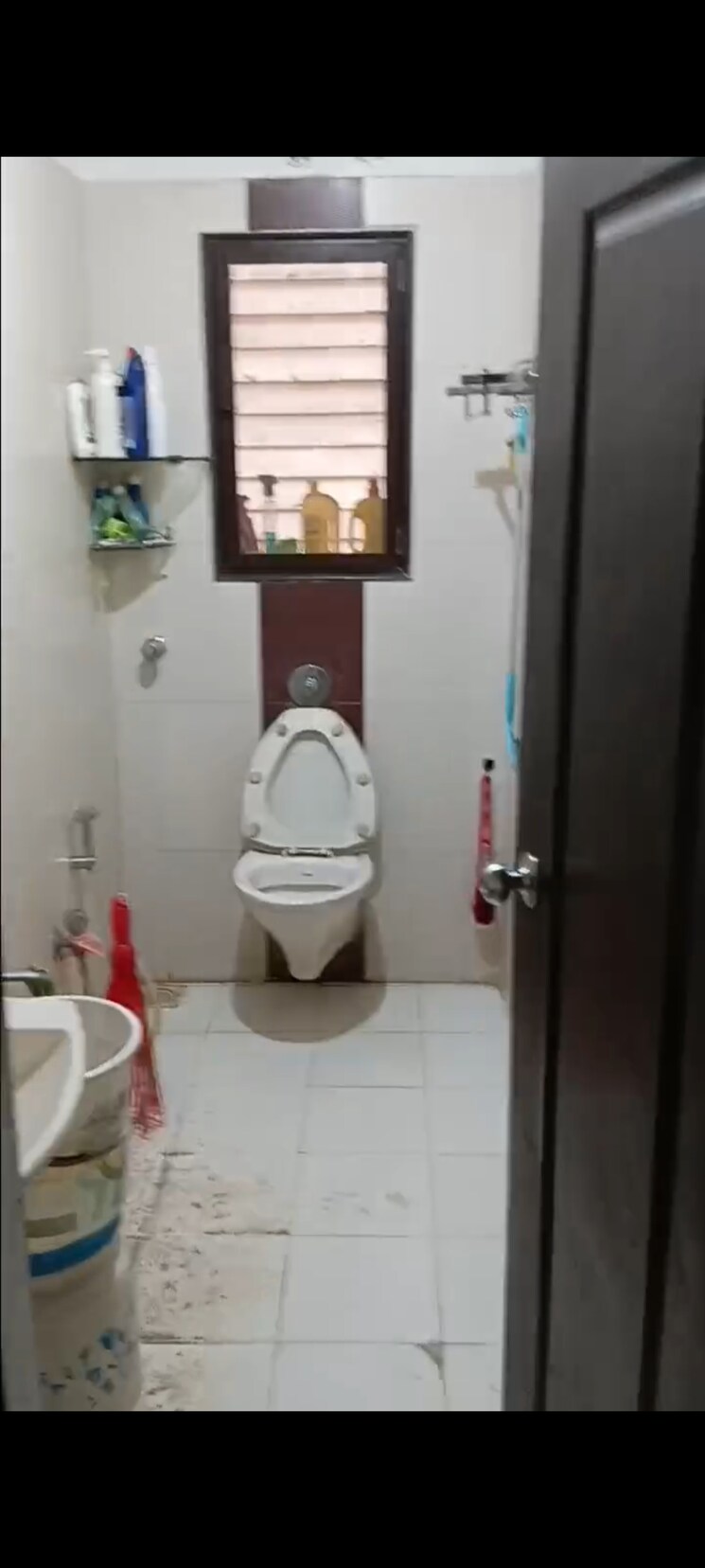 Bathroom, prime-rose-apartment-andheri-west 2 Bedroom 750 Sq.Ft. Apartment In Andheri West Mumbai 8775421