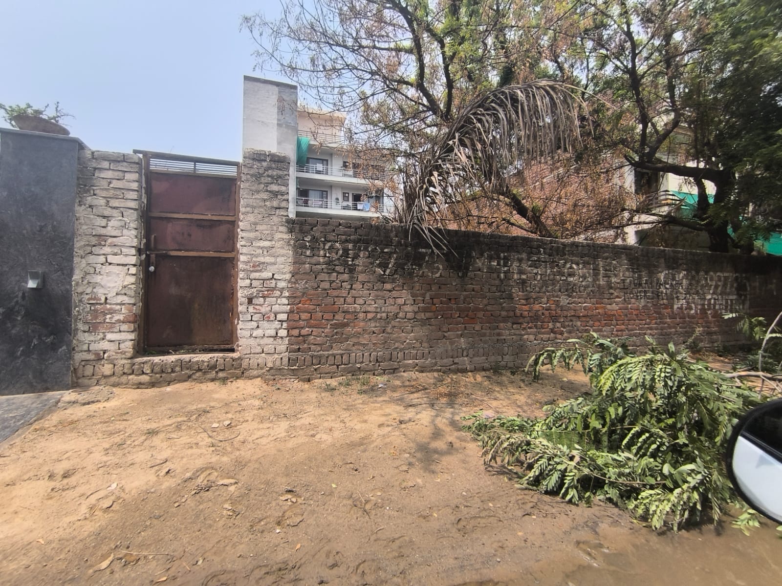 Plot For Sale in Independent Plot 