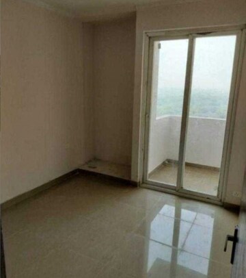 Room in 3 BHK Apartment at Aditya Celebrity Homes, Sector 76 – for Sale
