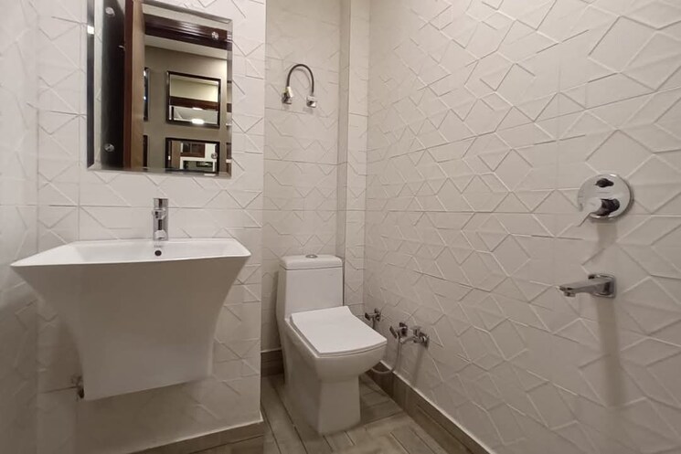 Bathroom, sa-homes-i 3.5 Bedroom 907 Sq.Ft. Builder Floor In Uttam Nagar Delhi 8775495