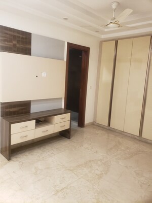 2 BHK Builder Floor For Sale in Janakpuri