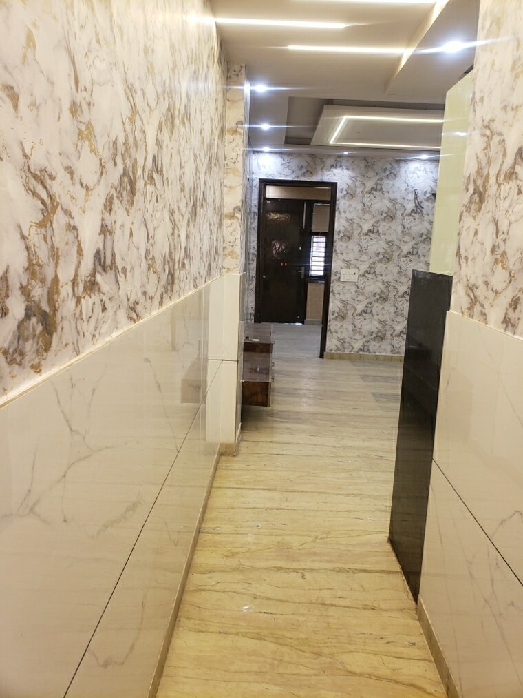 Other, janakpuri 2 Bedroom 800 Sq.Ft. Builder Floor In Janakpuri Delhi 8775511