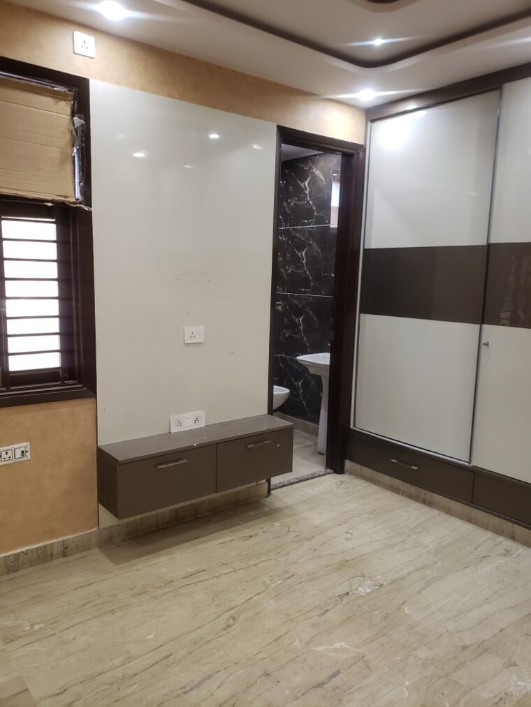 Room, janakpuri 2 Bedroom 800 Sq.Ft. Builder Floor In Janakpuri Delhi 8775511