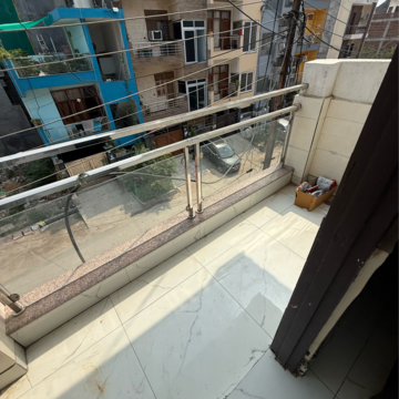 Balcony in 2.5 BHK Builder Floor at Sector 63a – for Rent