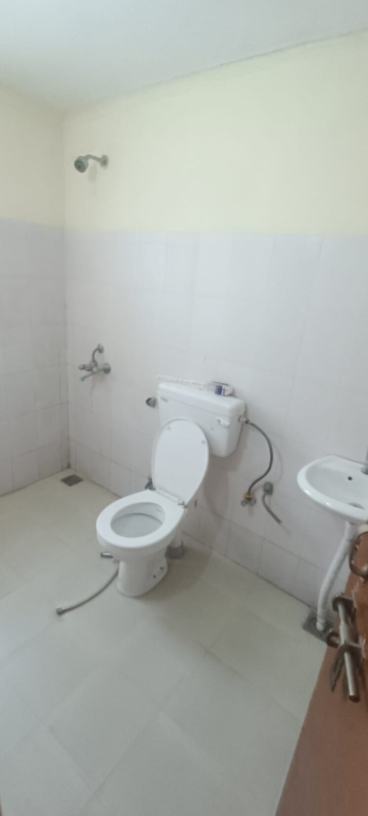 Bathroom, adani-aangan 2 Bedroom 610 Sq.Ft. Apartment In Sector 89a Gurgaon 8775518