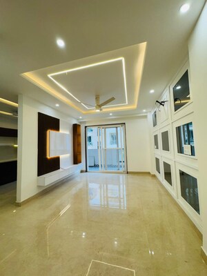 Room in 4 BHK Builder Floor at Ansal API Esencia, Sector 67 – for Sale