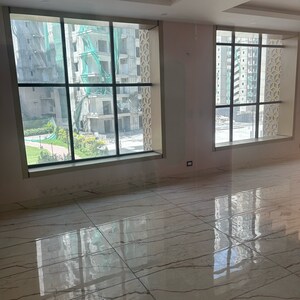 Room in 2 BHK Apartment at Nirala Aspire, Panchsheel Green – for Sale