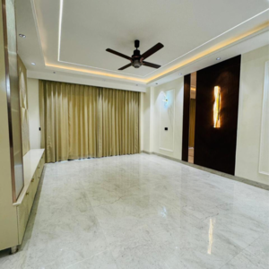 Bedroom in 4 BHK Builder Floor at Ansal API Esencia, Sector 67 – for Sale