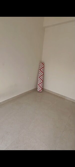 Furnished Amenities in 2 BHK Apartment at Signature Global Orchard Avenue, Sector 93 – for Sale