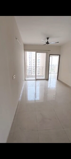 Room in 2 BHK Apartment at Signature Global Orchard Avenue, Sector 93 – for Sale