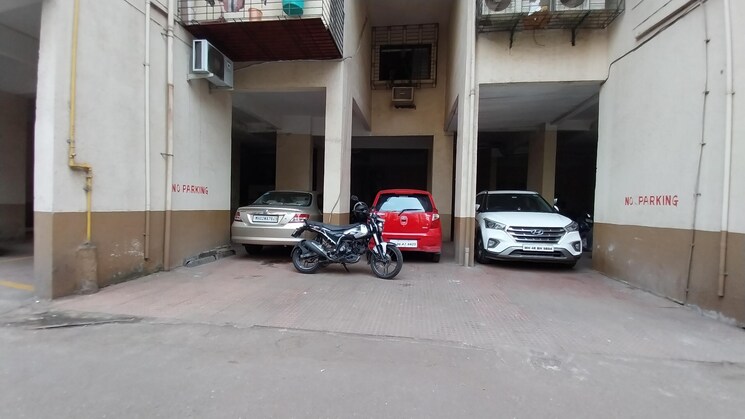  Parking, haware-splendor 3 Bedroom 1400 Sq.Ft. Apartment In Kharghar Navi Mumbai 8775546