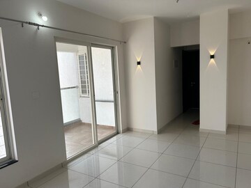 Room in 2 BHK Apartment at VJ YashOne Infinitee, Tathawade – for Rent