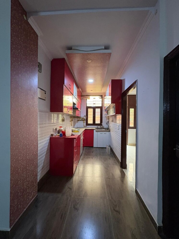 Kitchen, gyan khand ii 3 Bedroom 1560 Sq.Ft. Builder Floor In Gyan Khand ii Ghaziabad 8775616