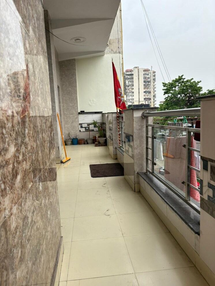 Balcony, gyan khand ii 3 Bedroom 1570 Sq.Ft. Builder Floor In Gyan Khand ii Ghaziabad 8775635