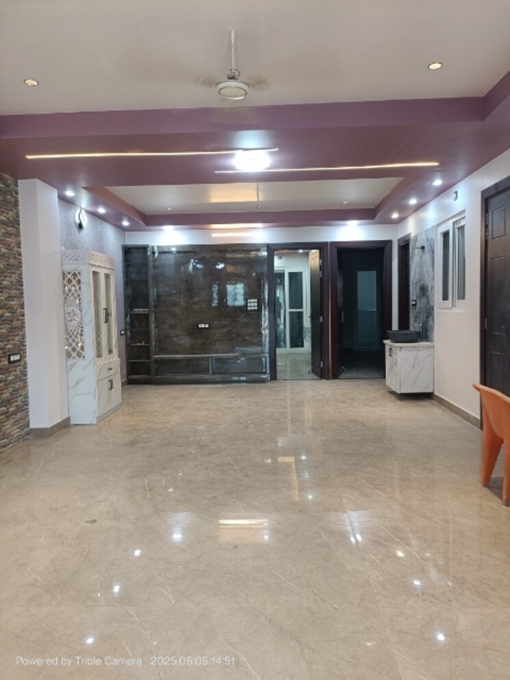  Parking, gms road 3 Bedroom 1850 Sq.Ft. Builder Floor In Gms Road Dehradun 8775811