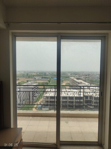 Room in 4 BHK Apartment at DLF New Town Heights III, Sector 91 – for Rent