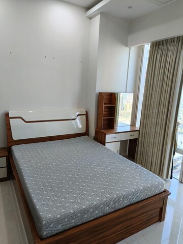 Bedroom in 3 BHK Apartment at Indiabulls Blu, Worli – for Rent