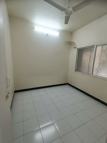 Room in 1 BHK Apartment at Kumar Urban Kubera Colony, Kondhwa – for Rent