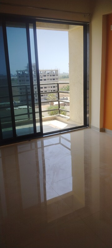Room in 1 BHK Apartment at Naigaon East – for Rent