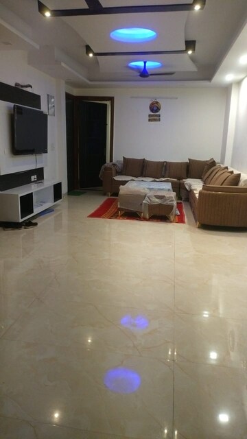 3 BHK Builder Floor For Rent in Gyan Khand ii