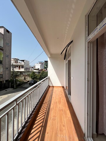 Balcony in 3 BHK Builder Floor at Pathribagh – for Sale