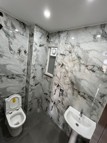 Bathroom in 3 BHK Builder Floor at Pathribagh – for Sale