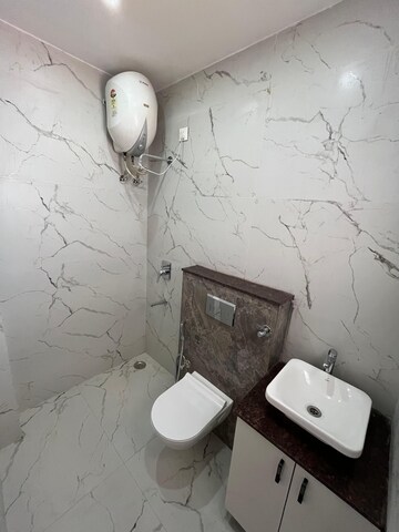 Bathroom in 3 BHK Builder Floor at Pathribagh – for Sale