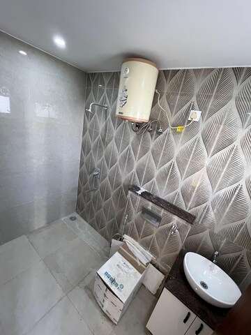 Bathroom in 3 BHK Builder Floor at Pathribagh – for Sale