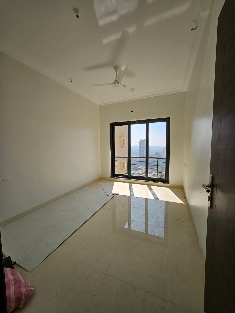 2 BHK + Pooja Room Apartment For Rent in K Raheja Heights