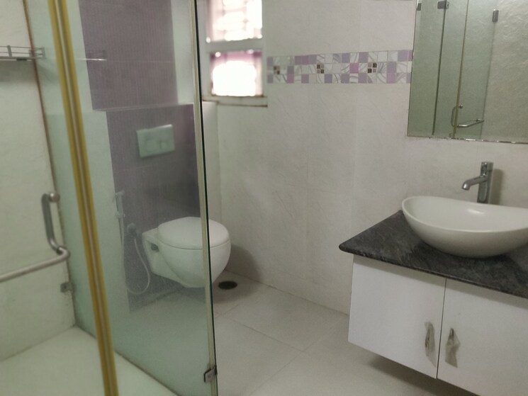 Attached Bathroom, sv-mansion-banjara-hills 3 Bedroom 2500 Sq.Ft. Apartment In Banjara Hills Hyderabad 8775912