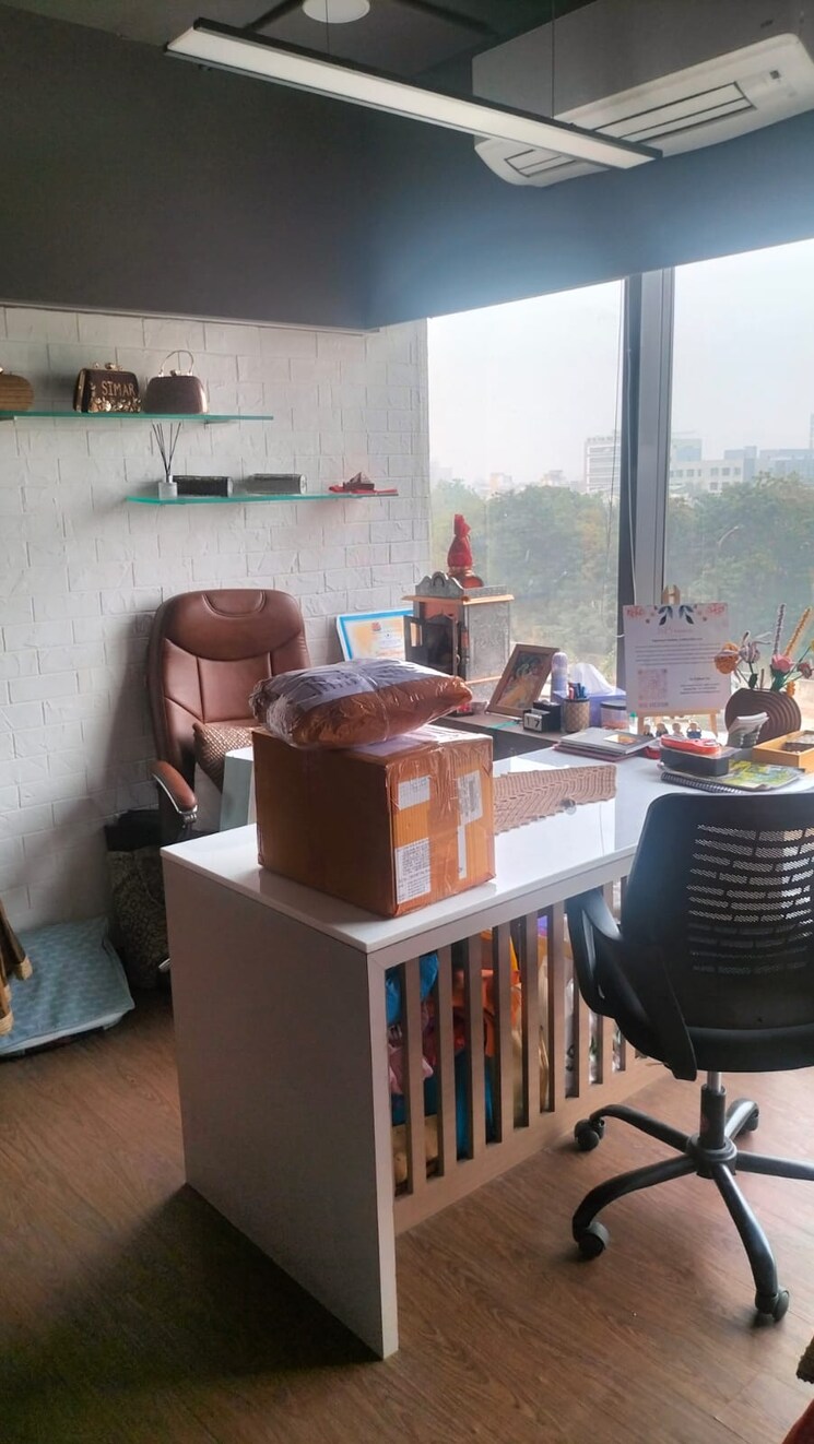 Team Area, science city Commercial Office Space 1884 Sq.Ft. In Science City Ahmedabad 8775853