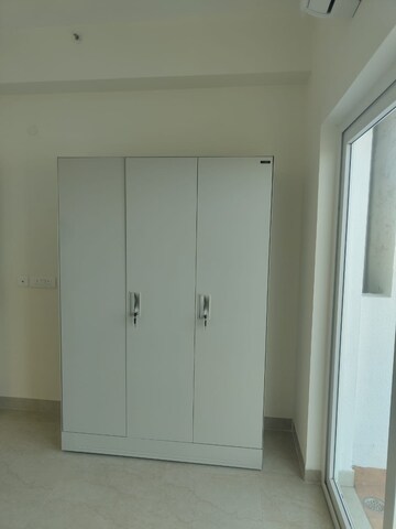 Room in 2 BHK Apartment at Shree Vardhman Victoria, Sector 70 – for Rent