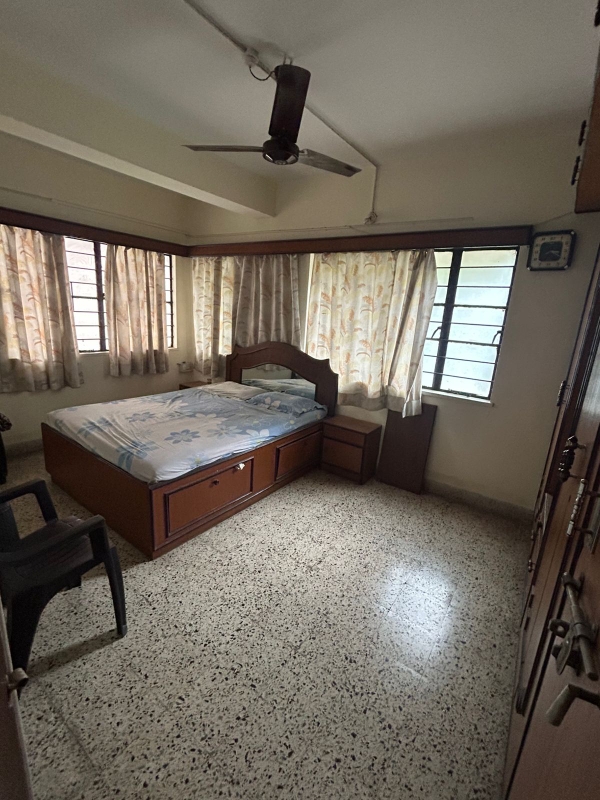 1 BHK + Extra Room Apartment For Rent in Model colony