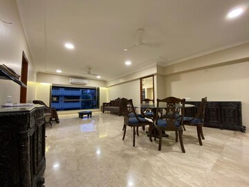 Living Room in 3 BHK Apartment at Khar West – for Rent