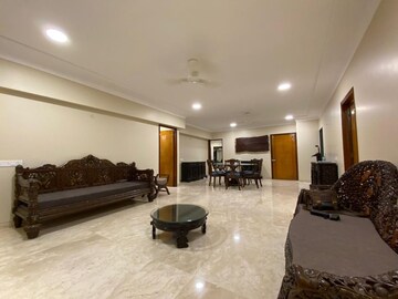 Living Room in 3 BHK Apartment at Khar West – for Rent