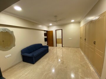 Living Room in 3 BHK Apartment at Khar West – for Rent