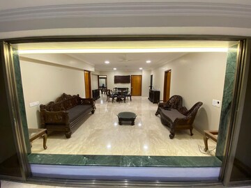 Living Room in 3 BHK Apartment at Khar West – for Rent