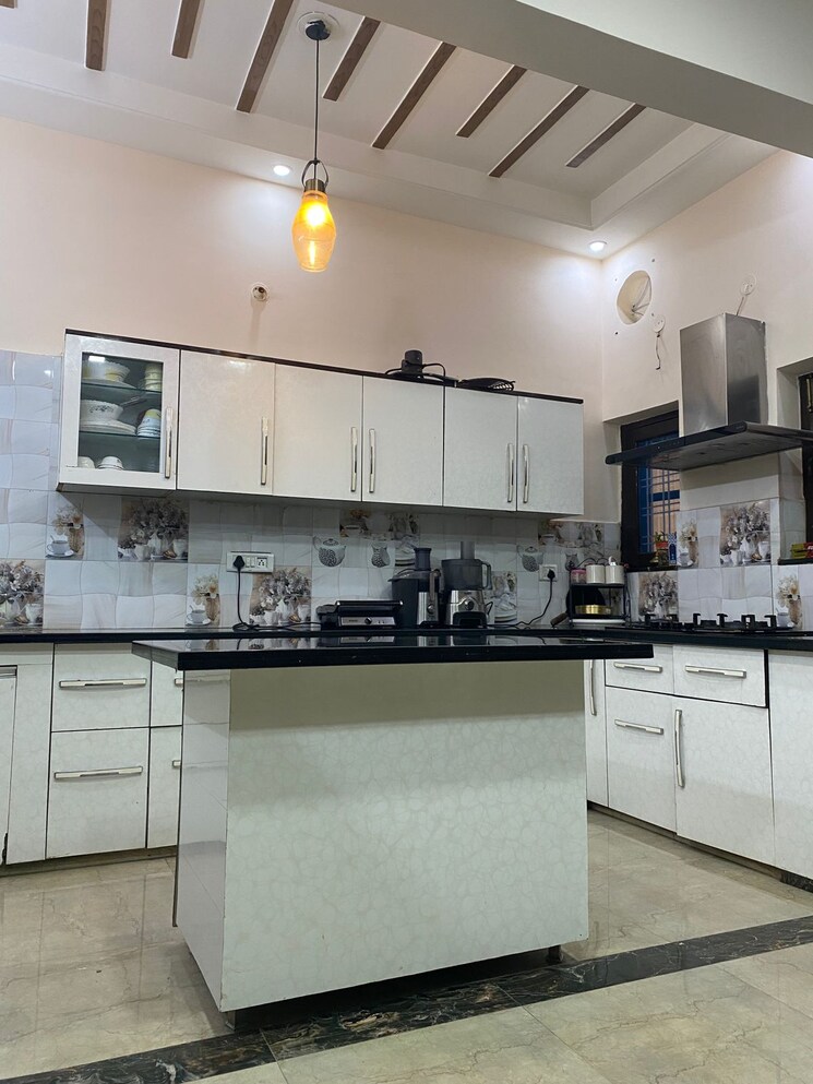 Kitchen, shimla bypass road 4 Bedroom 148 Sq.Yd. Independent House In Shimla Bypass Road Dehradun 8776008