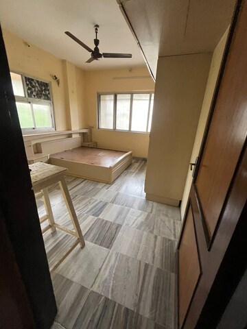 Room in 2 BHK Apartment at Samarth Complex Borivali West, Borivali West – for Rent