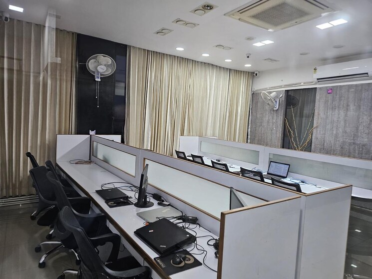 Team Area, iscon-elegance Commercial Office Space 2500 Sq.Ft. In Prahlad Nagar Ahmedabad 8775968