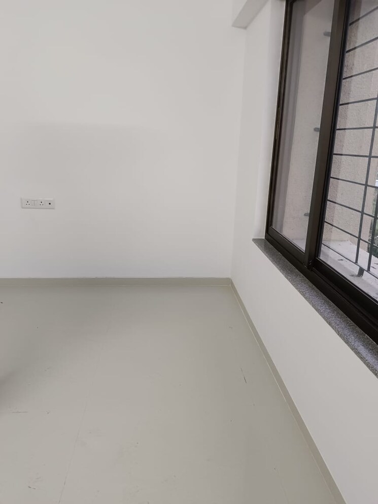 Room, greens-laurel 3 Bedroom 1500 Sq.Ft. Apartment In Thergaon Pune 8775993